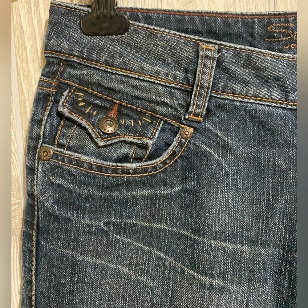 Silver Jeans Nina Denim Bermuda Shorts Snap Back Pockets Size 28 - Picture 2 of 10